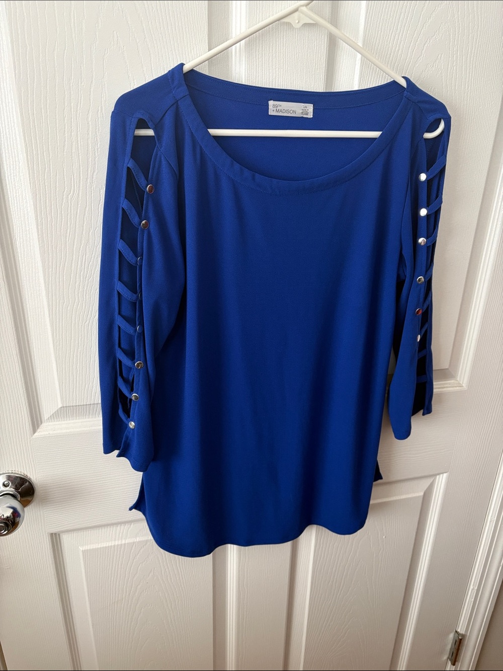 89th + Madison Royal Blue Ladder-Sleeve Blouse LG